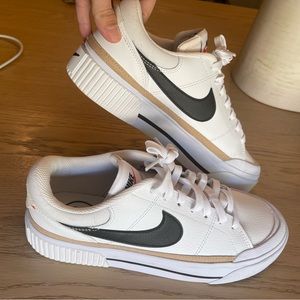 Nike court legacy platform sneakers white womens  US size 9